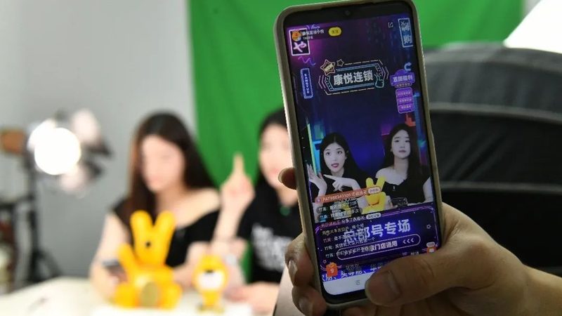 请月嫂还是育儿嫂好
